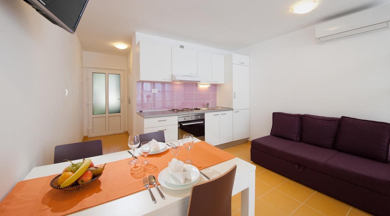 Apartments Lopari Nerezine Exterior foto