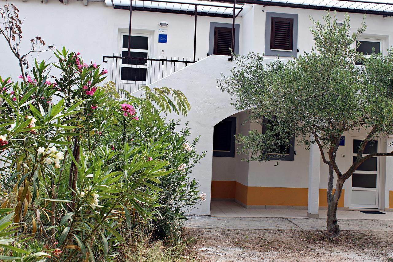 Apartments Lopari Nerezine Exterior foto